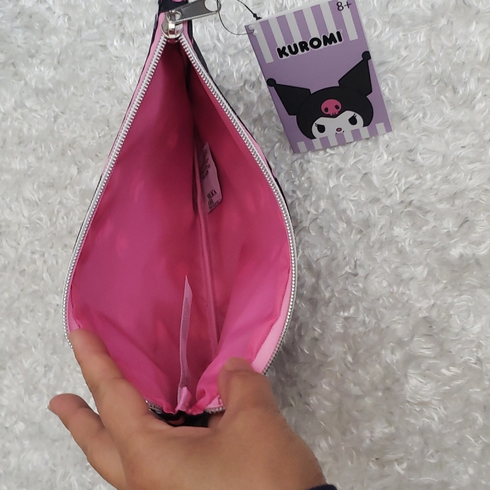 NWT Loungefly Kuromi make-up bag - Picture 3 of 5